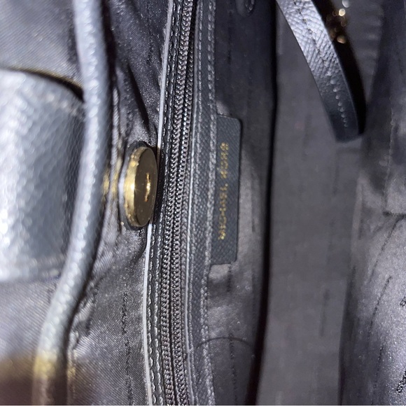 Michael Kors Tote Bag - Picture 8 of 12